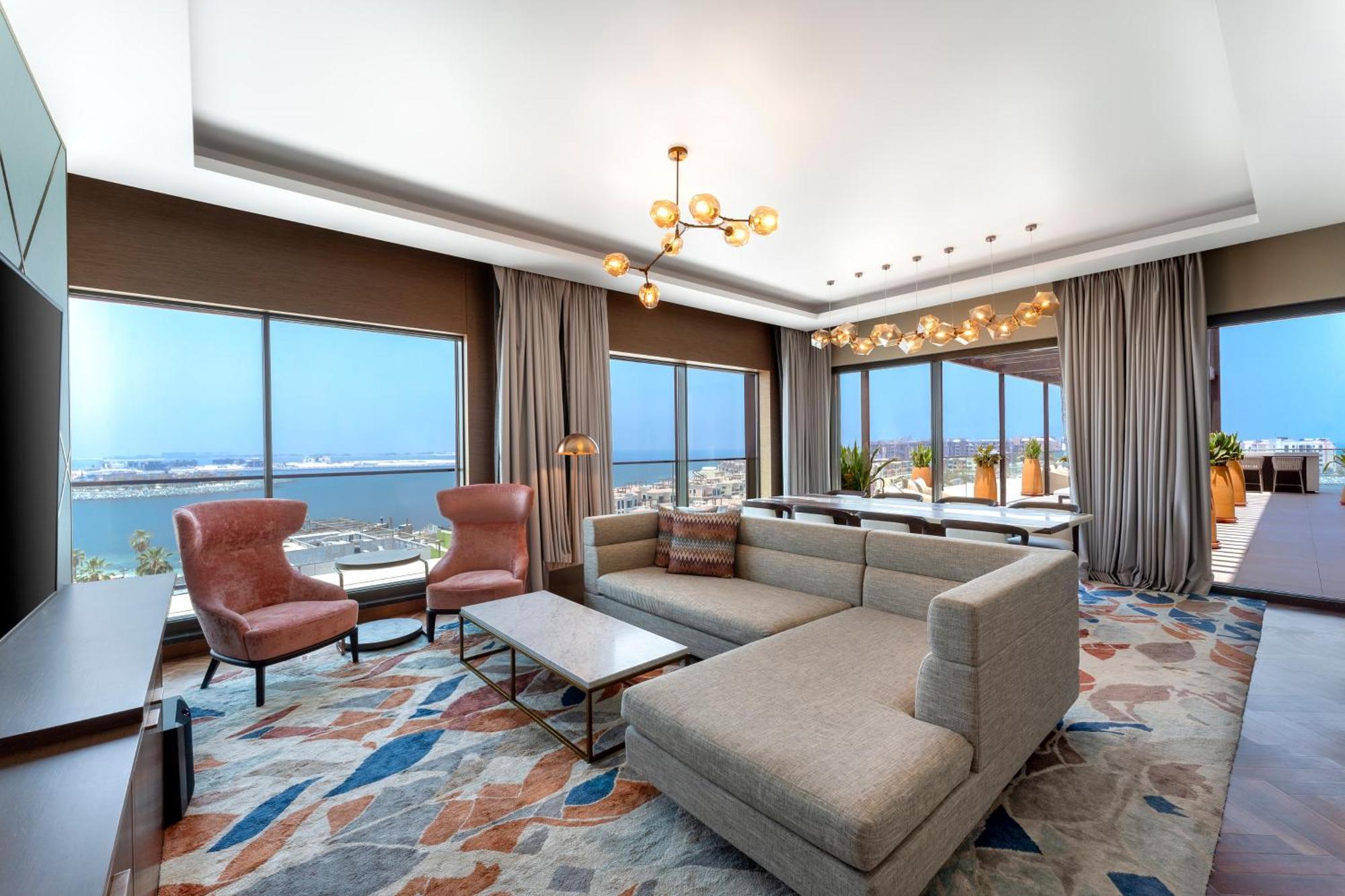 Hyatt Centric Jumeirah Дубай Екстер'єр фото The Club at Hilton Alexandria