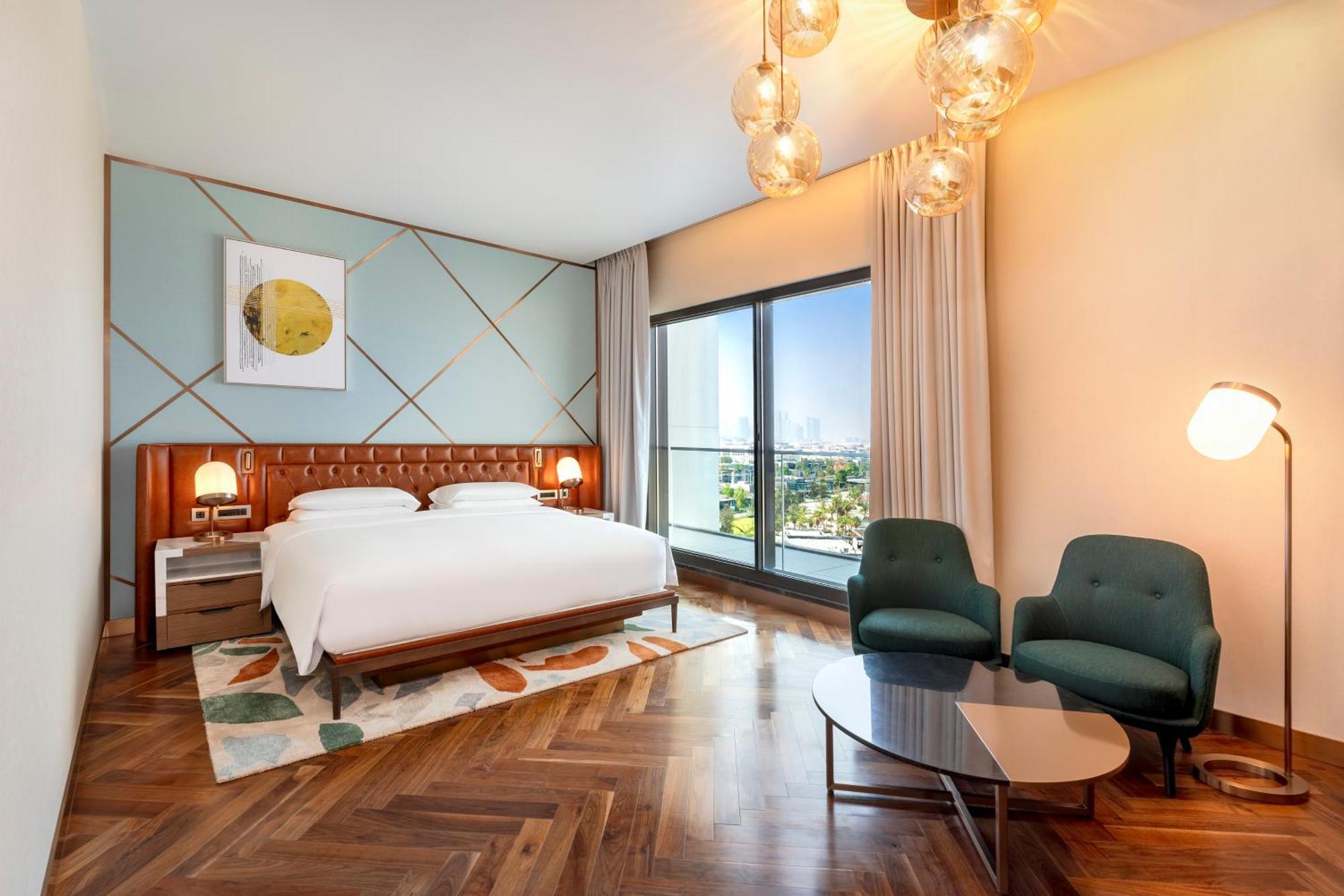 Hyatt Centric Jumeirah Дубай Екстер'єр фото A bedroom at the hotel